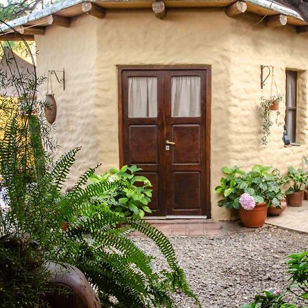 La Montana Bed & Breakfast Cafayate Exterior photo
